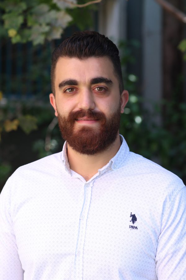https://khadija.almakassed.edu.lb/wp-content/uploads/2022/11/Walid-Komayra-1.jpg